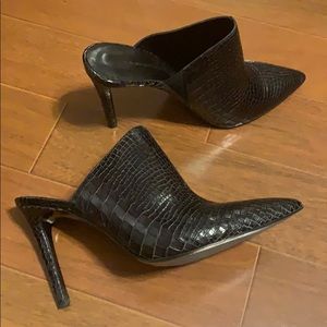 Banana Republic Shoes - 9